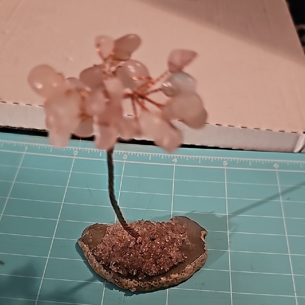 Crystal Gemstone Tree on Geode Base - Picture 3 of 4